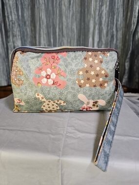 Everyday Essentials Bag - Cozy Cottontail